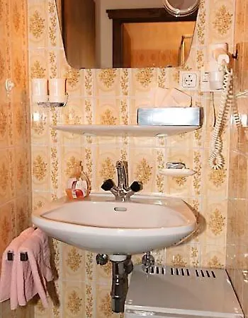 Berghaus Maria Bed & Breakfast Pettneu am Arlberg