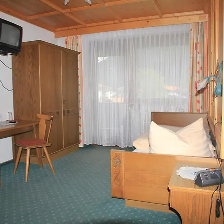 Berghaus Maria Bed & Breakfast *